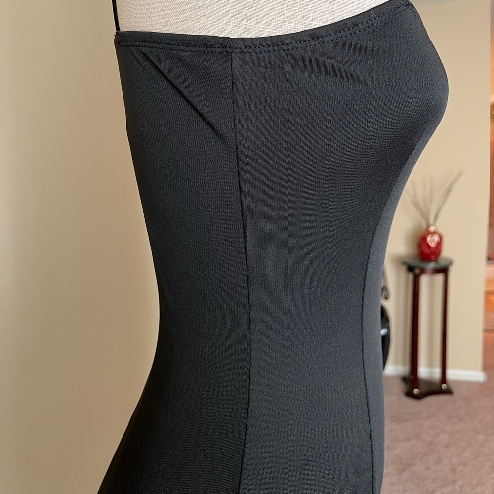 New black dress.  slit dress.  long dress.  tight-fitting dress. - Picture 2 of 2